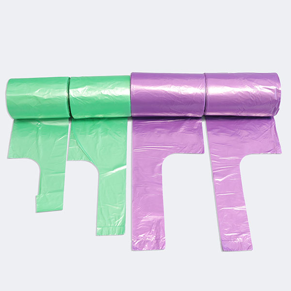GARBAGE BAGS WITH TIE HANDLES